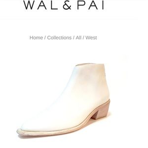SOLD Wal & Pai ‘West’ Size 40, US size 9 like new condition.